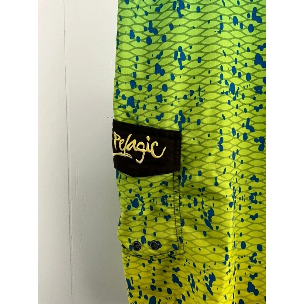 Pelagic Mens Dorado Mahi Mahi Fish Scale Board Shorts Green Yellow‎ Size 36